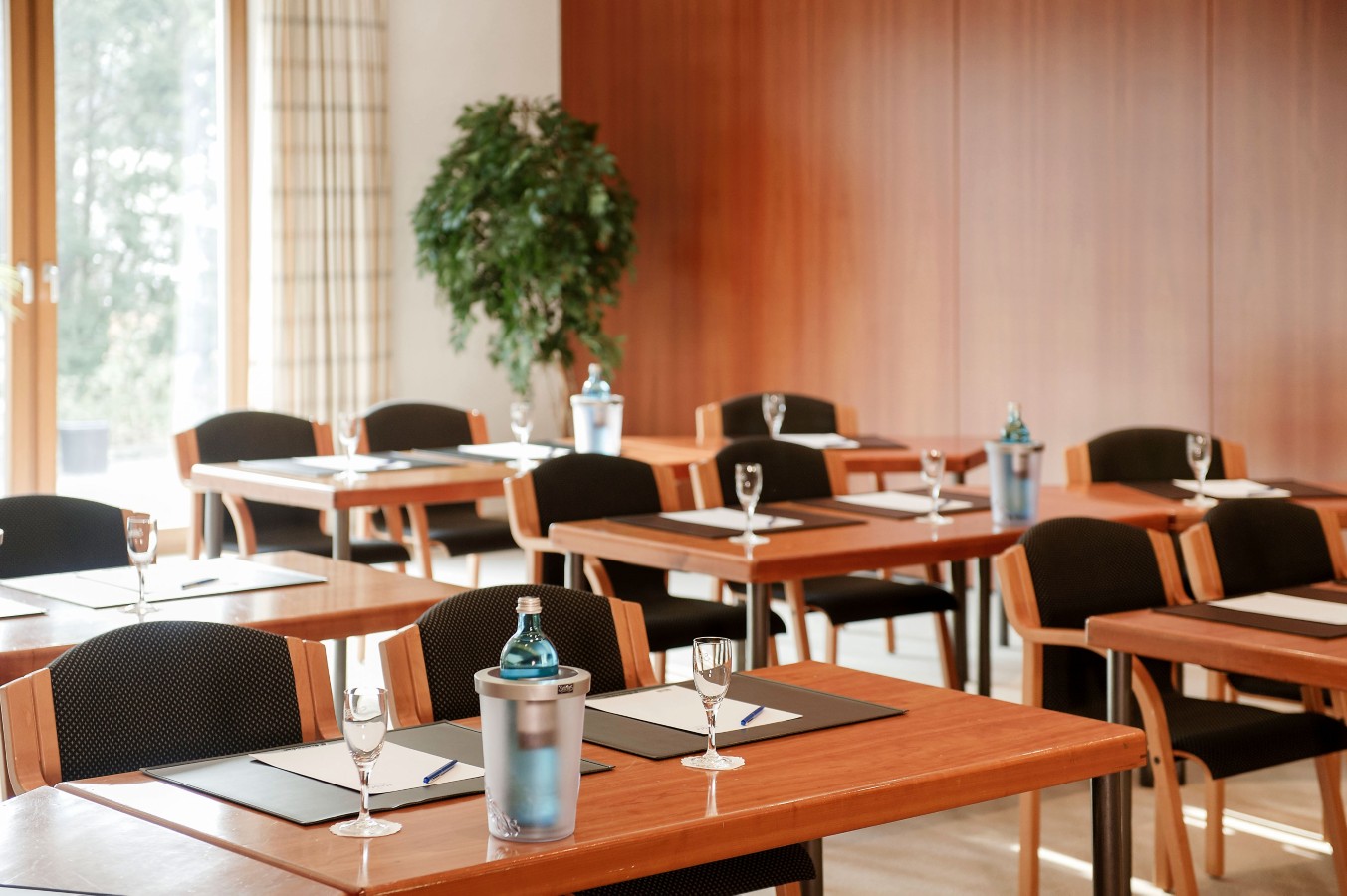 Maifeld Sport- und Tagungshotel